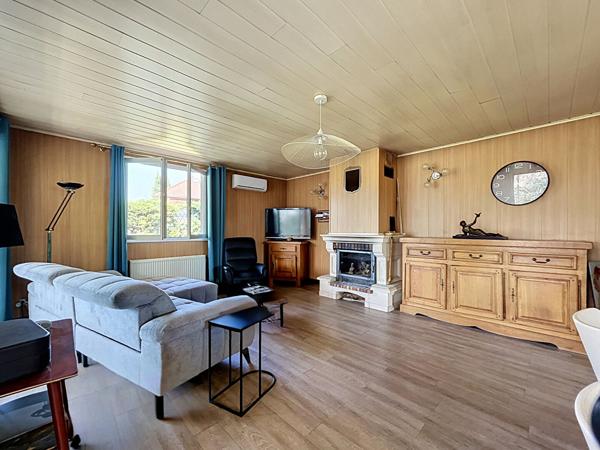 Villa familiale vue lac 7 pièces de 216 m² avec appartement indépendant et piscine à Aix-les-Bains