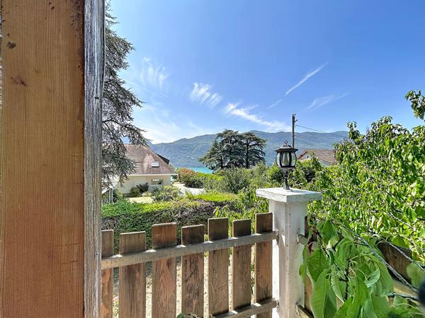 Villa familiale vue lac 7 pièces de 216 m² avec appartement indépendant et piscine à Aix-les-Bains