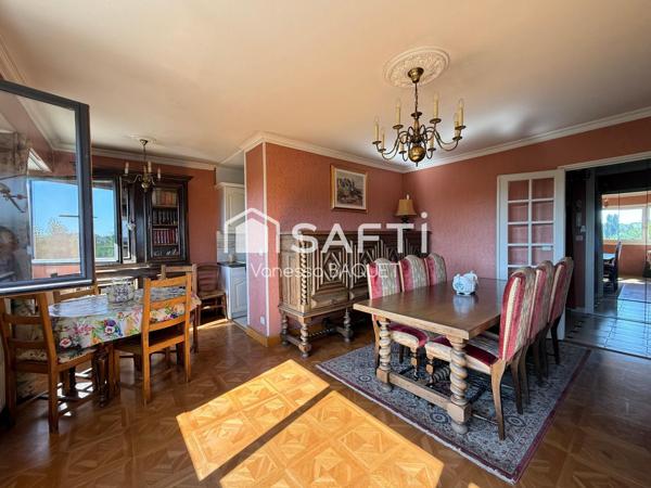 Appartement 4 pièces de 79,11 m² avec terrasse et box, 10 mn à pied de la gare