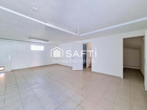 Maison familiale - beaux volumes - Combles aménageables et sous sol total