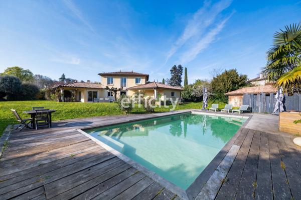 Maison 9 pièces - 290 m²