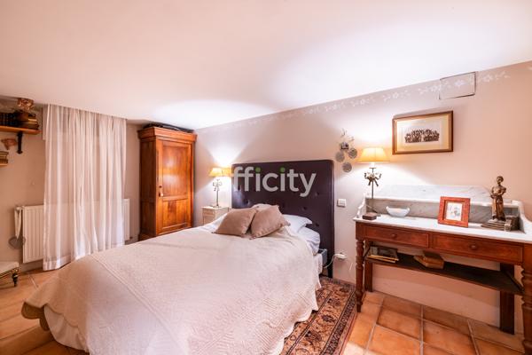 Maison 9 pièces - 290 m²
