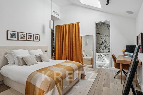 Duplex d'exception proche de la rue du Louvre