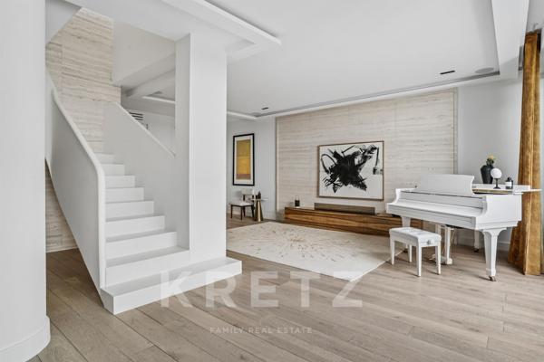 Duplex d'exception proche de la rue du Louvre