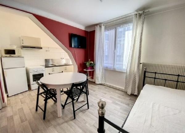 Appartement à louer    1 pièce •  Vichy