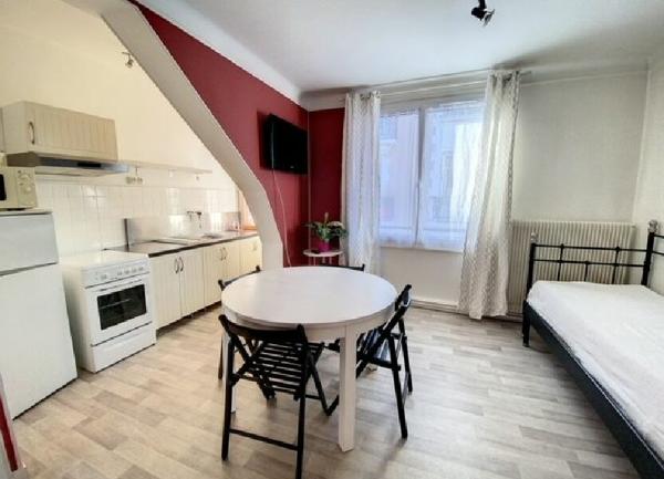 Appartement à louer    1 pièce •  Vichy
