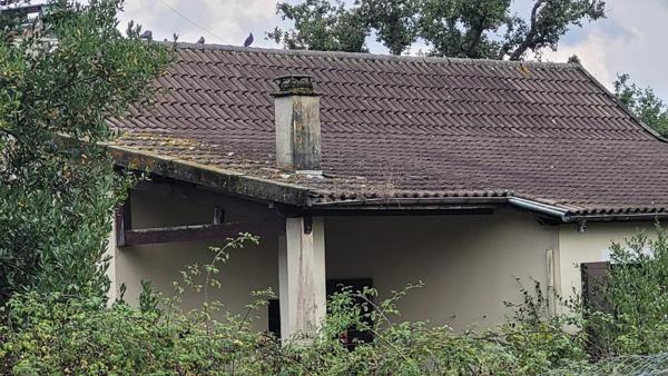 Véritable béarnaise avec 6 chambres sur Terrain clôturé de 5000m2