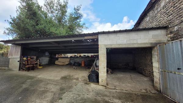 Véritable béarnaise avec 6 chambres sur Terrain clôturé de 5000m2