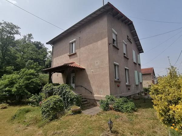 Blaye Les Mines, maison de type 4 de 94m².