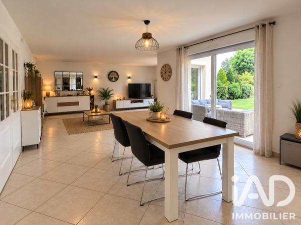 Maison à vendre 8 pièces 200 m² La Celle-sur-Morin