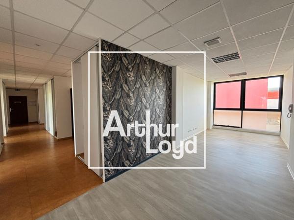 Bureaux à louer à Nîmes au NOVEO CENTER avec accès parking en dernier étage