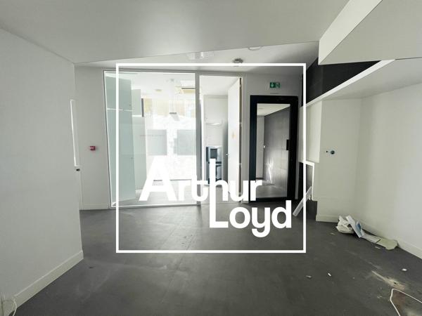 Bureaux à louer à Montpellier avec parkings privatifs proche tramway