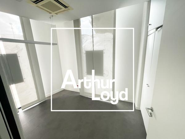 Bureaux à louer à Montpellier avec parkings privatifs proche tramway