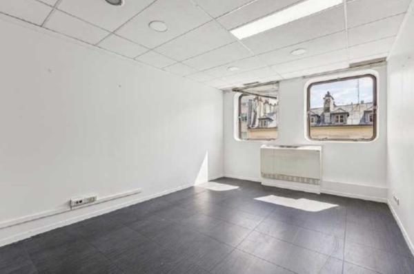Bureaux à vendre à PARIS 75010