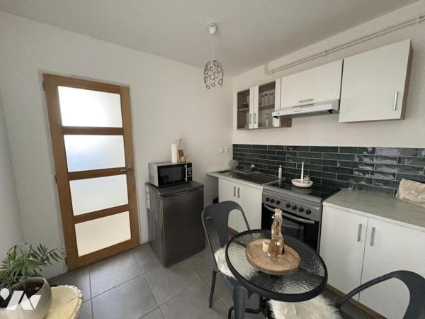 NIORT QUARTIER SOUCHE, pavillon sur sous-sol de 174 m² 