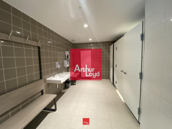 Bureaux à louer à Meylan dans immeuble rénové avec certification BREEAM