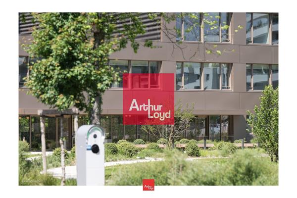 Bureaux à louer à Meylan dans immeuble rénové avec certification BREEAM