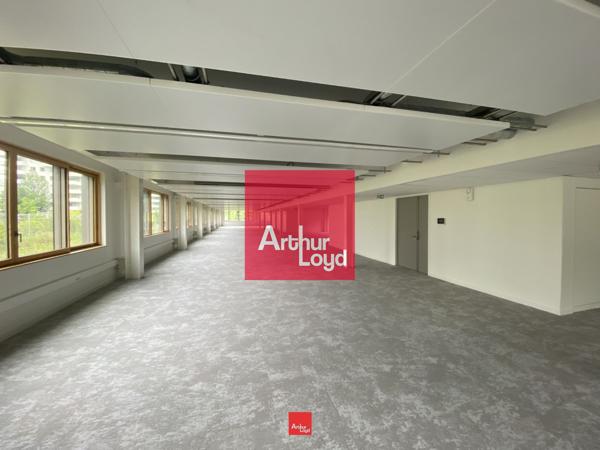 Bureaux à louer à Meylan dans immeuble rénové avec certification BREEAM