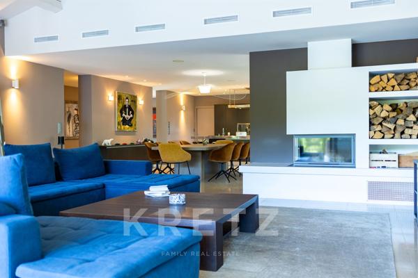 Villa d'architecte d'exception dans un cadre enchanteur