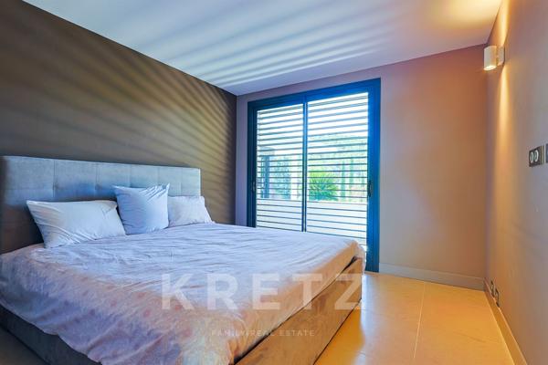 Villa d'architecte d'exception dans un cadre enchanteur