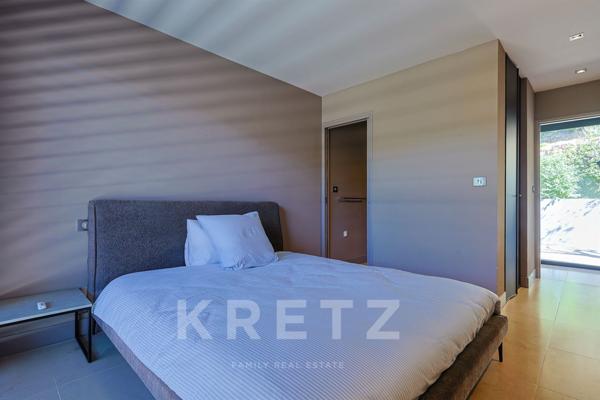 Villa d'architecte d'exception dans un cadre enchanteur