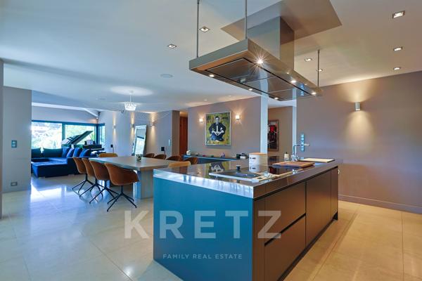 Villa d'architecte d'exception dans un cadre enchanteur