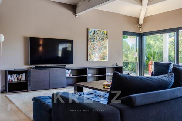 Villa d'architecte d'exception dans un cadre enchanteur