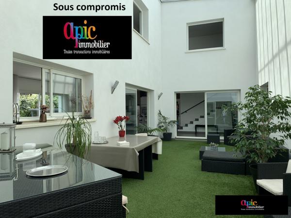 Spacieuse villa contemporaine