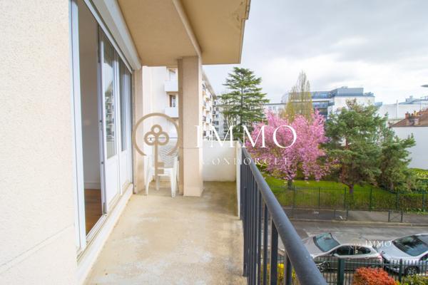 Apt 4 pièces 77m2 avec balcon