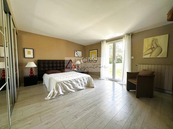 Maison 6 pièce(s) 5 chambre(s) 223 m²