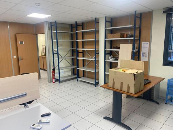 Bureaux 106 m2 Le Lamentin