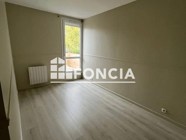 Location Appartement 6 pièces 112.38 m² - Yerres 91130