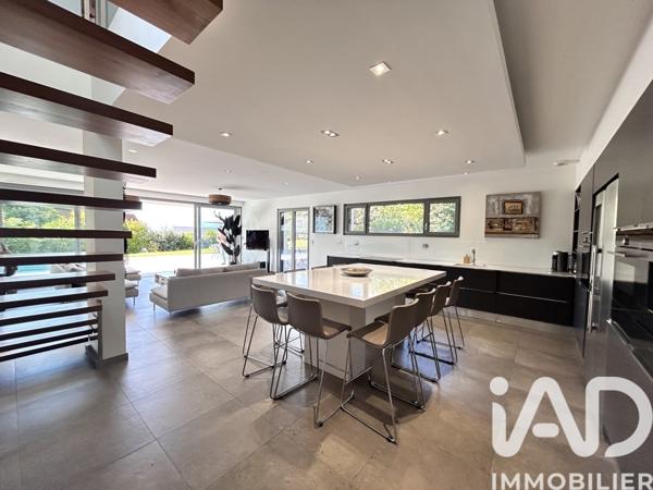 Maison à vendre 5 pièces 171 m² La Tronche