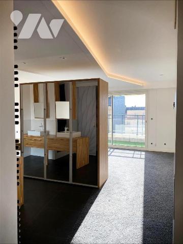 Appartement T4 - 4ème et dernier étage - Terrasses - Cave - Double garage - 178,88 m².