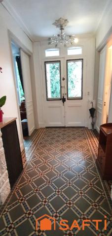 LISIEUX BELLE DEMEURE 179 m2 PROCHE CENTRE VILLE