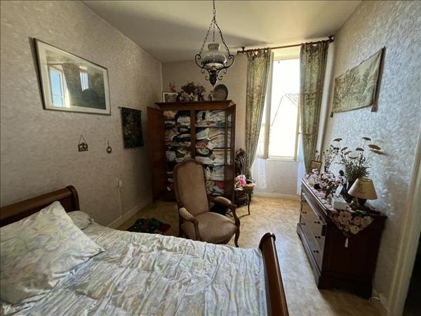 Maison à vendre |  Ruffec |  4 pièces | 88 m²