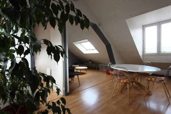 UN LUMINEUX APPARTEMENT, MEUBLÉ, DE TYPE 3. -