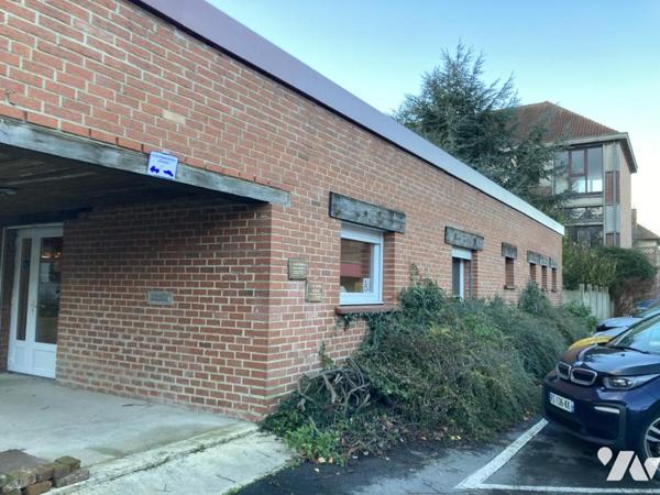 BAPAUME -  immeuble à usage de cabinet médical