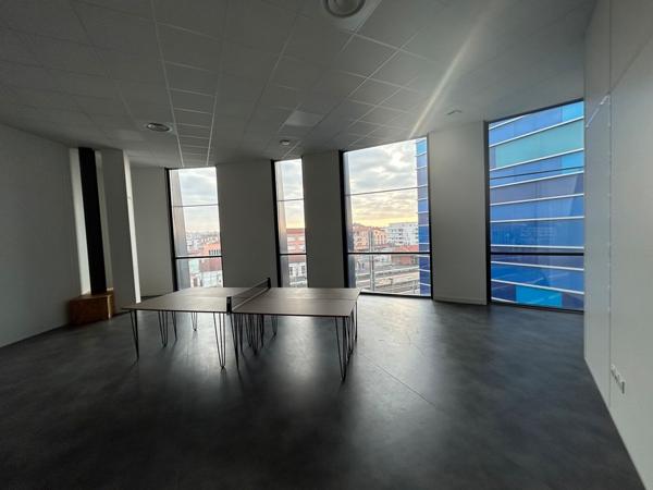Perpignan - Bureaux à louer - bâtiment contemporain - 283 m2