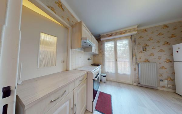 Appartement à vendre    4 pièces • 69 m2 Schiltigheim