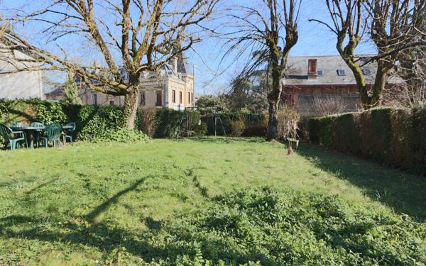 Maison à vendre    5 pièces • 144 m2 Écully