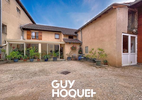 Jolie Maison de village au Coeur du Mâconnais - 71960 PIERRECLOS