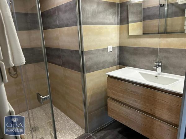 Appartement à louer 3 pièces 75m²