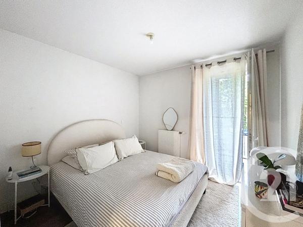 Appartement T2 à vendre  2 pièces - 43,92 m 2   GRADIGNAN  - 33