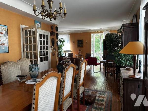 Chinon hyper-centre


Cette maison dispose d'une surface habitable de 200 m²
 Elle se compo...