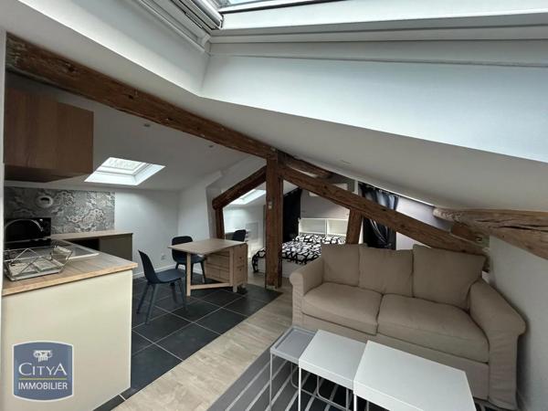 Appartement à louer 1 pièce 24.77m²
