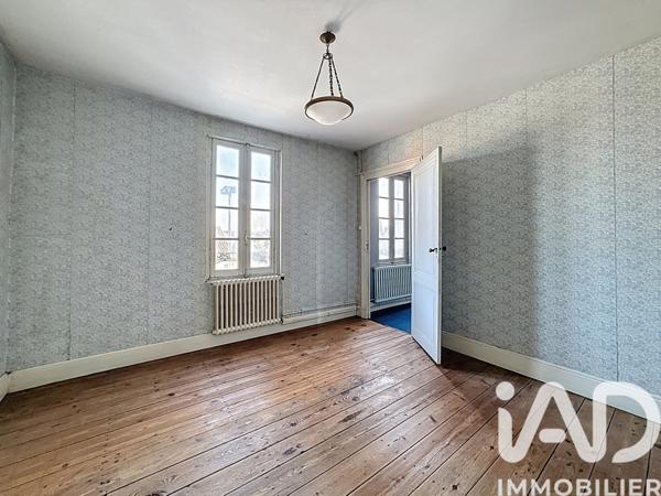 Maison à vendre 8 pièces 227 m² Barbezieux-Saint-Hilaire
