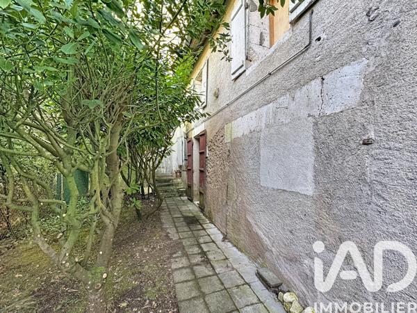 Maison à vendre 8 pièces 227 m² Barbezieux-Saint-Hilaire