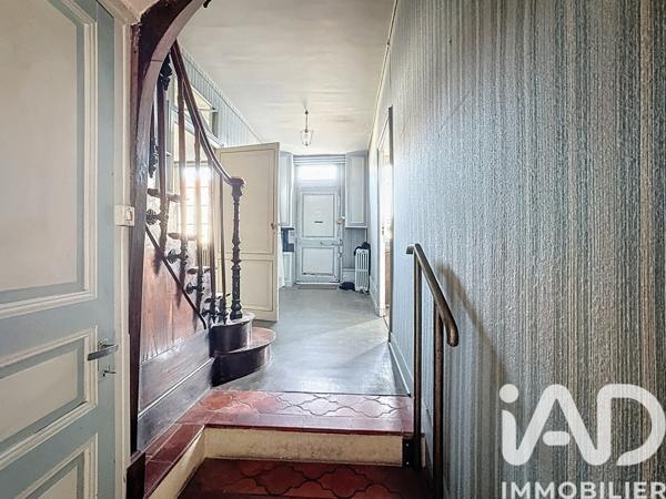 Maison à vendre 8 pièces 227 m² Barbezieux-Saint-Hilaire