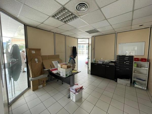 CONCESSION AUTOMOBILE